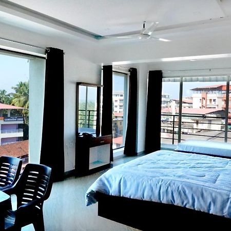 Dwarka Lodging & Boarding Mulki Exterior foto
