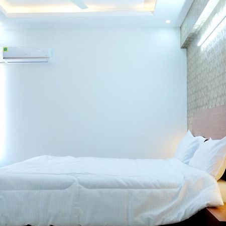 Dwarka Lodging & Boarding Mulki Exterior foto