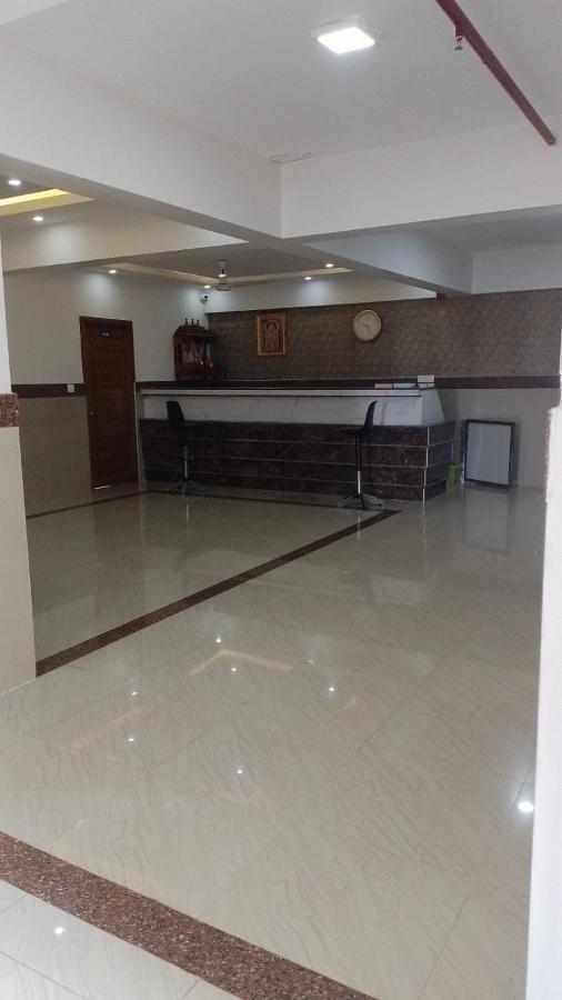 Dwarka Lodging & Boarding Mulki Exterior foto