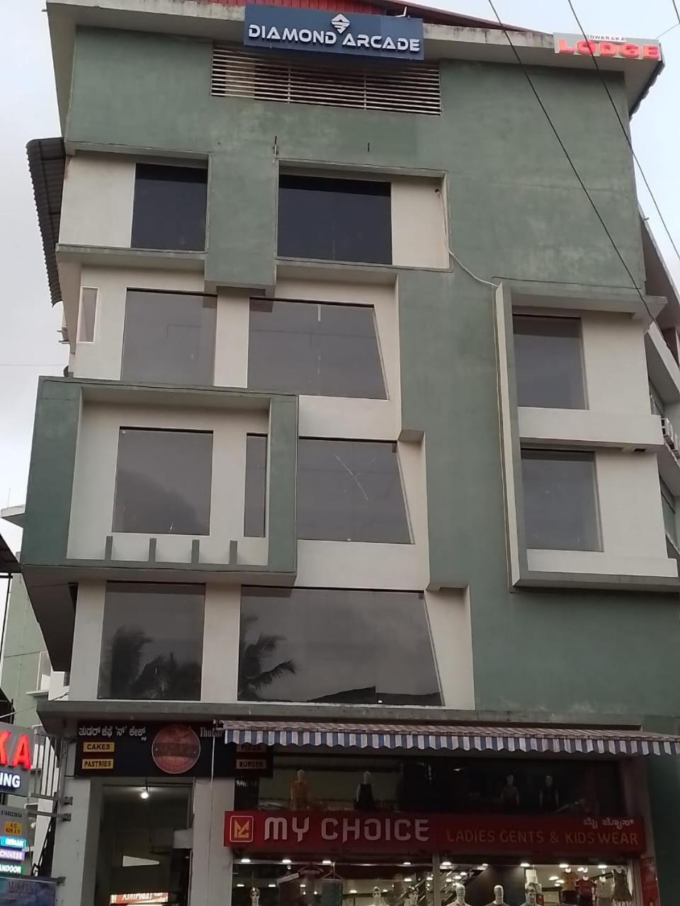Dwarka Lodging & Boarding Mulki Exterior foto